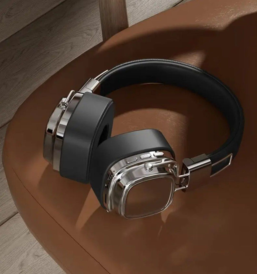 ‎Premium Wireless Retro DJ Studio Stereo delivering deep bass and clear sound for an immersive music experience